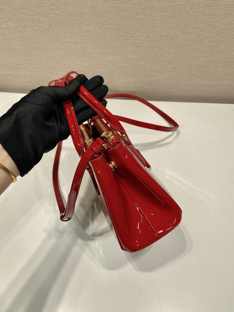 Pra*a bucket bags